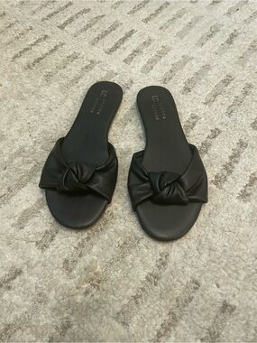 LC Lauren Conrad Black Knotted Slide Sandals